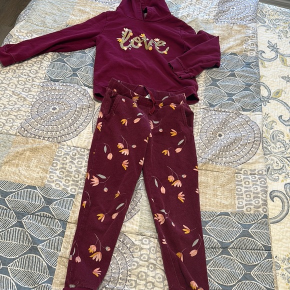 Oshkosh 🤩 - Picture 1 of 5